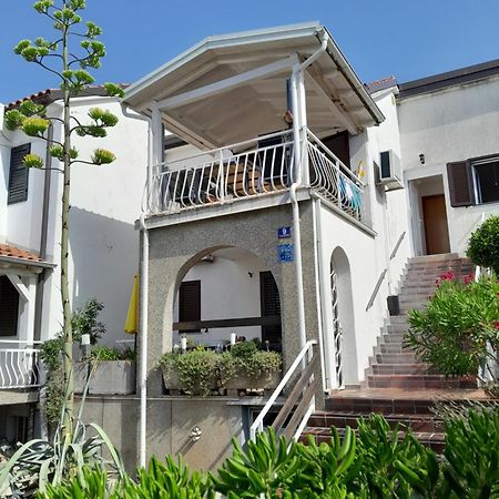 Apartman Darko Krk Town Exterior photo